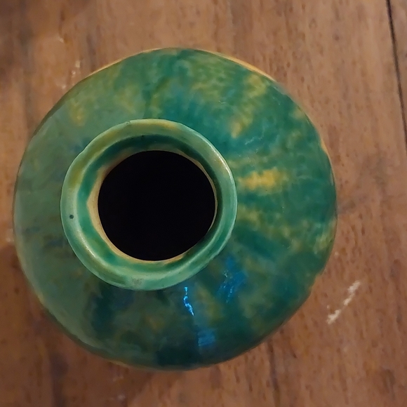 Ceramic Vase - Picture 3 of 7